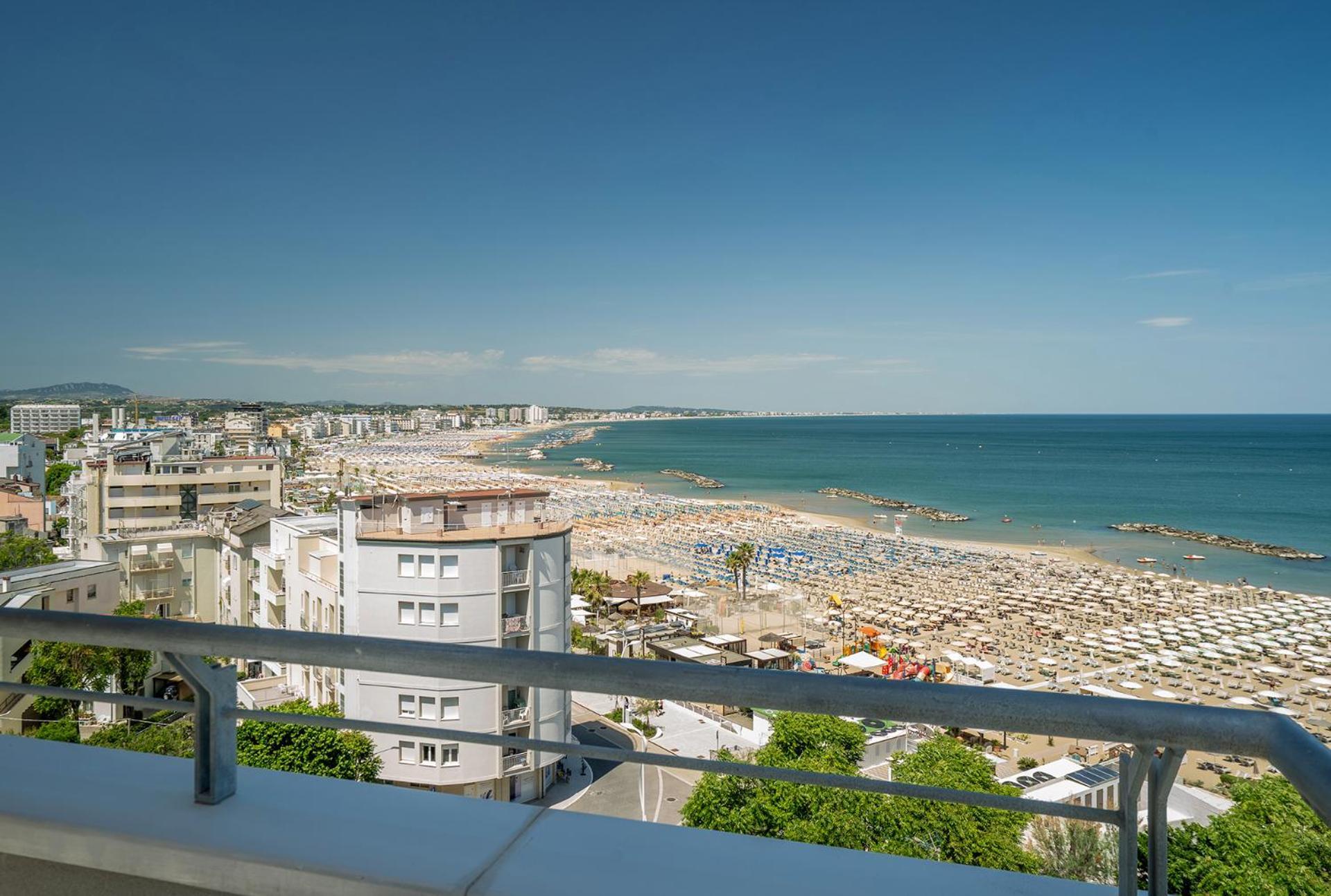 Hotel Acropolis Cattolica Esterno foto